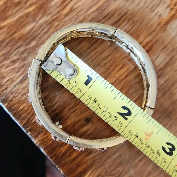 Goldtone Pink Rhinestone Stretch Bracelet 💓 - Picture 7 of 7